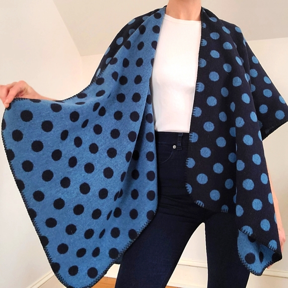 VINTAGE - Polka dot poncho - Picture 6 of 16